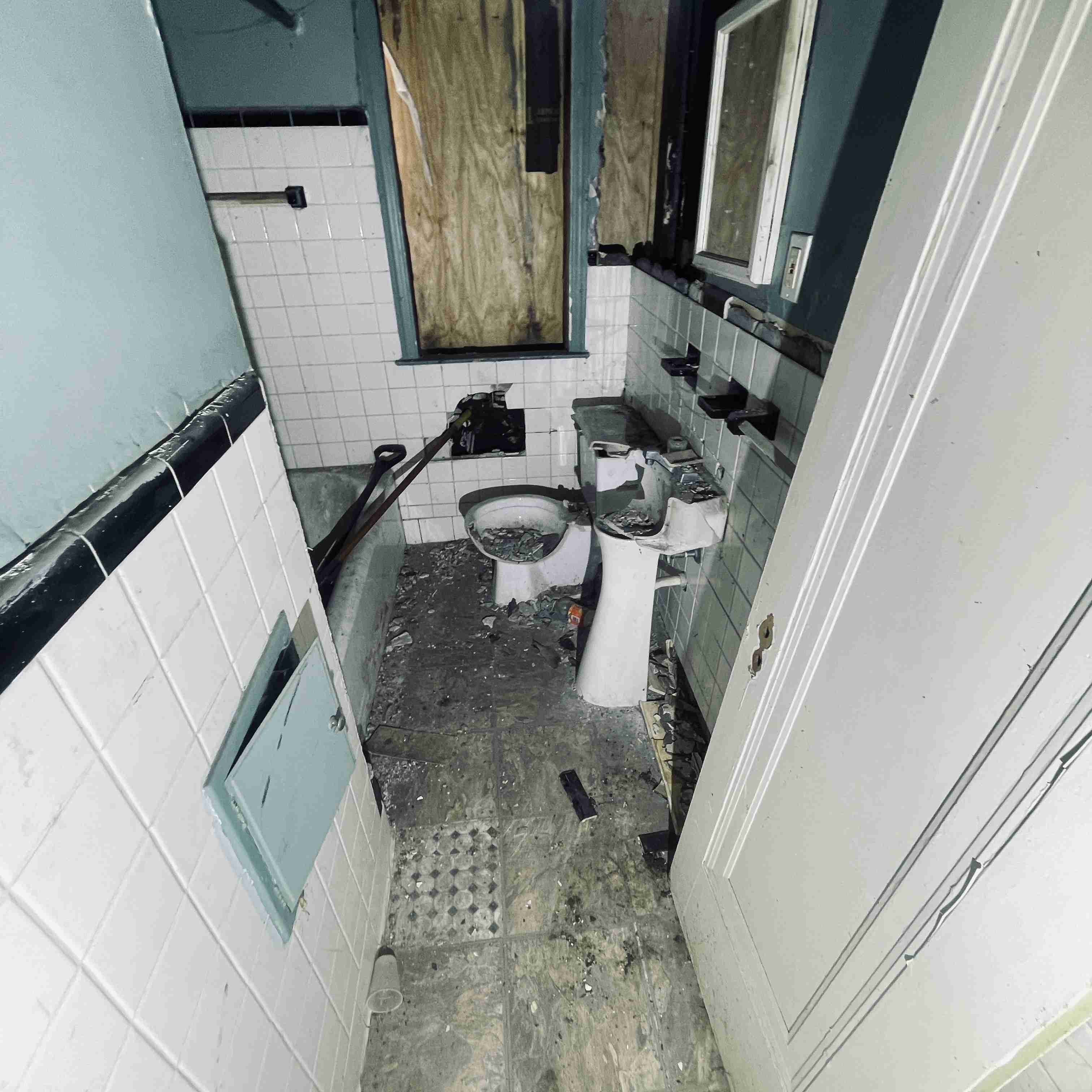 11706 Auburn (27).jpg